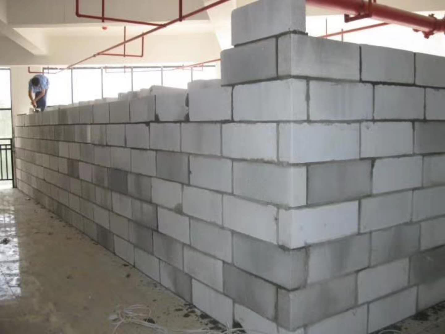 邵武蒸压加气混凝土砌块承重墙静力和抗震性能的研究